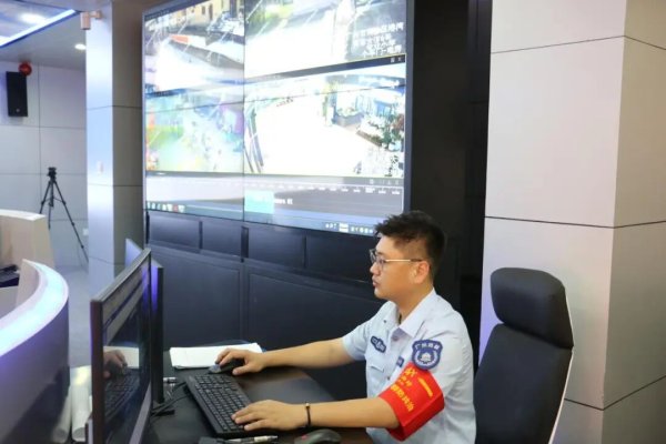 九游体育app(中国)官方网站网格员联袂暖南志愿者深远辖区街巷-九游会体育 ag九游会登录j9入口 j9九游会登录入口首页