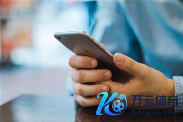 旧手机回收价钱暴涨五六倍引热议 央视揭秘背后真相